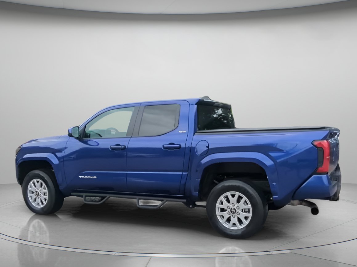 Used 2025 Blue Crush Metallic Toyota SR5 Crew Cab Pickup image 19