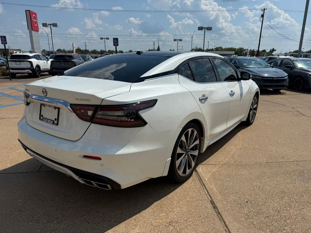 Certified Used 2023 White Nissan Platinum image 5