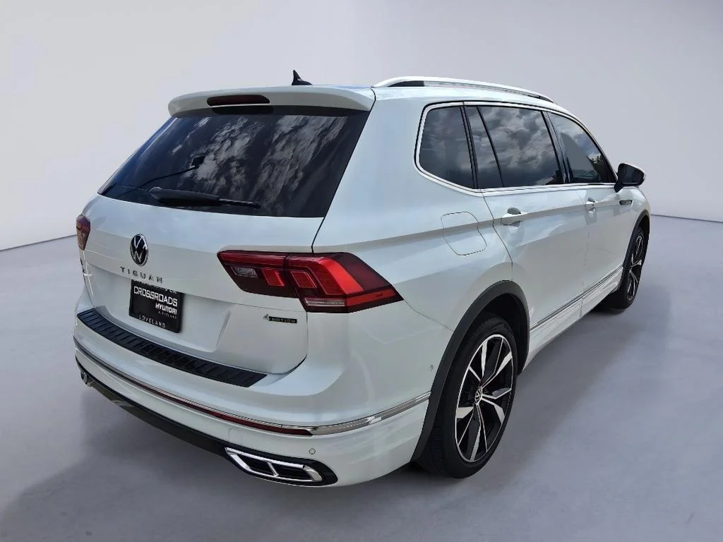 Used 2022 Oryx White Pearl Volkswagen SEL R-Line image 5