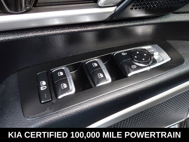 Used 2023 Silver Kia S image 20