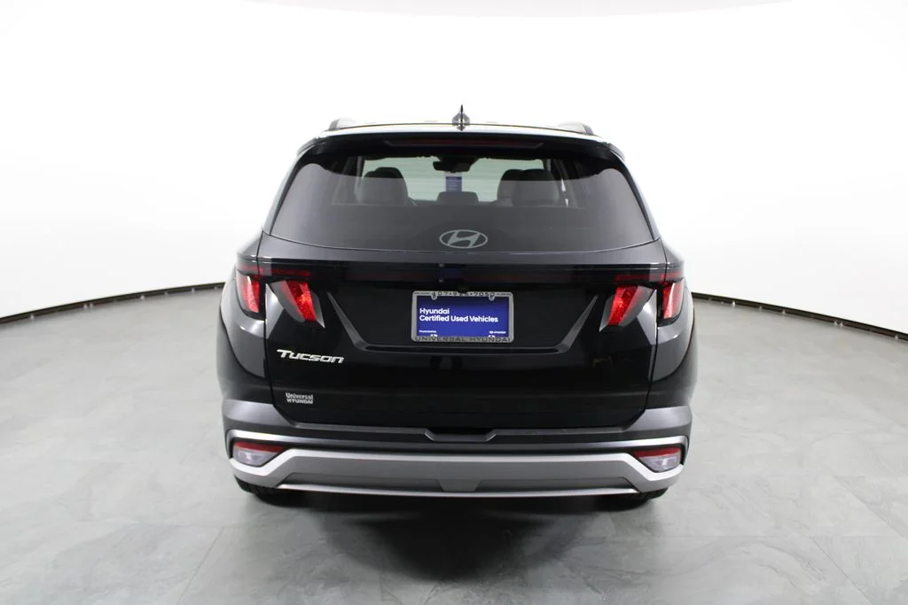 Used 2026 Black Hyundai SEL image 11
