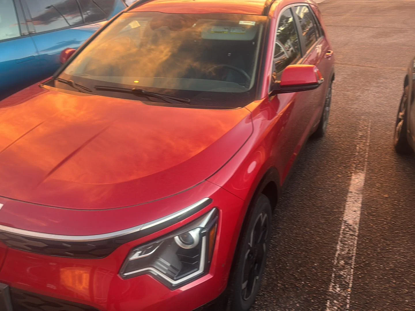 Certified Used 2023 Runway Red Kia Wind image 3