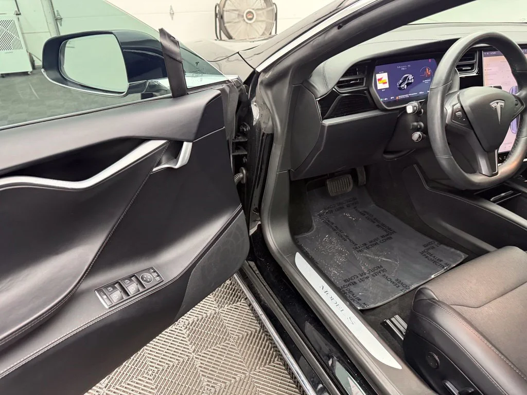 Used 2018 Black Tesla 75D image 17