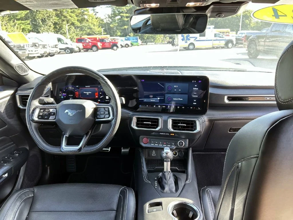 Used 2024 Oxford White Ford EcoBoost Premium image 17
