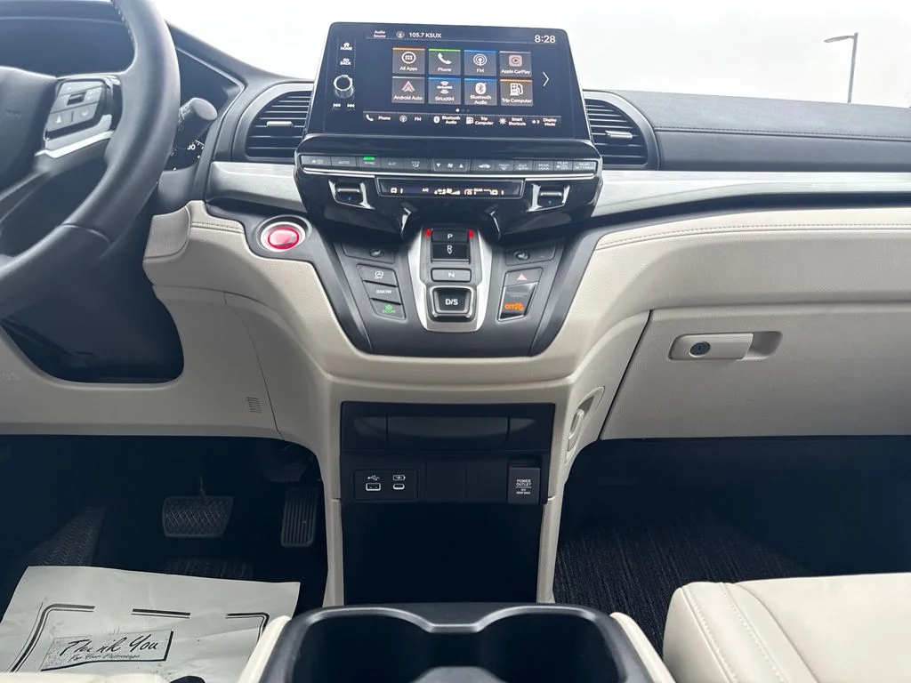 2025 Honda Odyssey EX-L - Photo 18