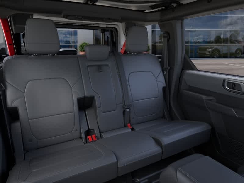 Nova imagem do Ford Big Bend® 2026 em Vermelho Rubi Metálico com Verniz Transparente, imagem 11