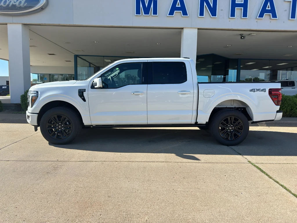 New 2026 Star White Metallic Tri-Coat Ford Platinum® image 4