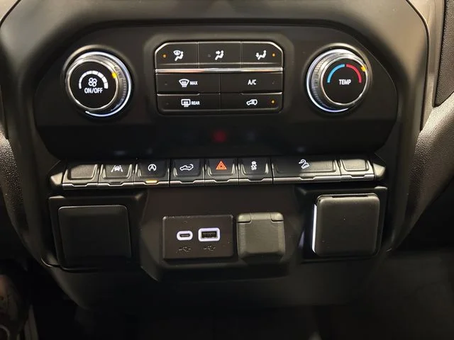 Used 2025 White Chevrolet Custom Trail Boss image 21