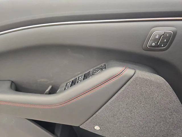 New 2026 Glacier Gray Metallic Tri-coat Ford Premium image 39