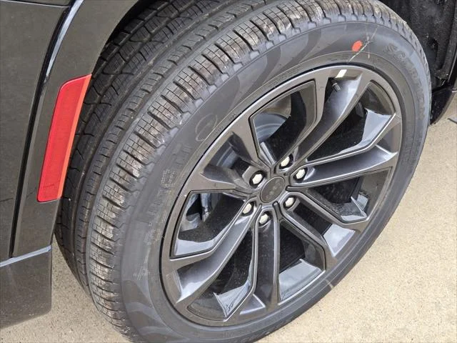 New 2026 High Gloss Black Exterior Paint Jeep Summit Obsidian image 6
