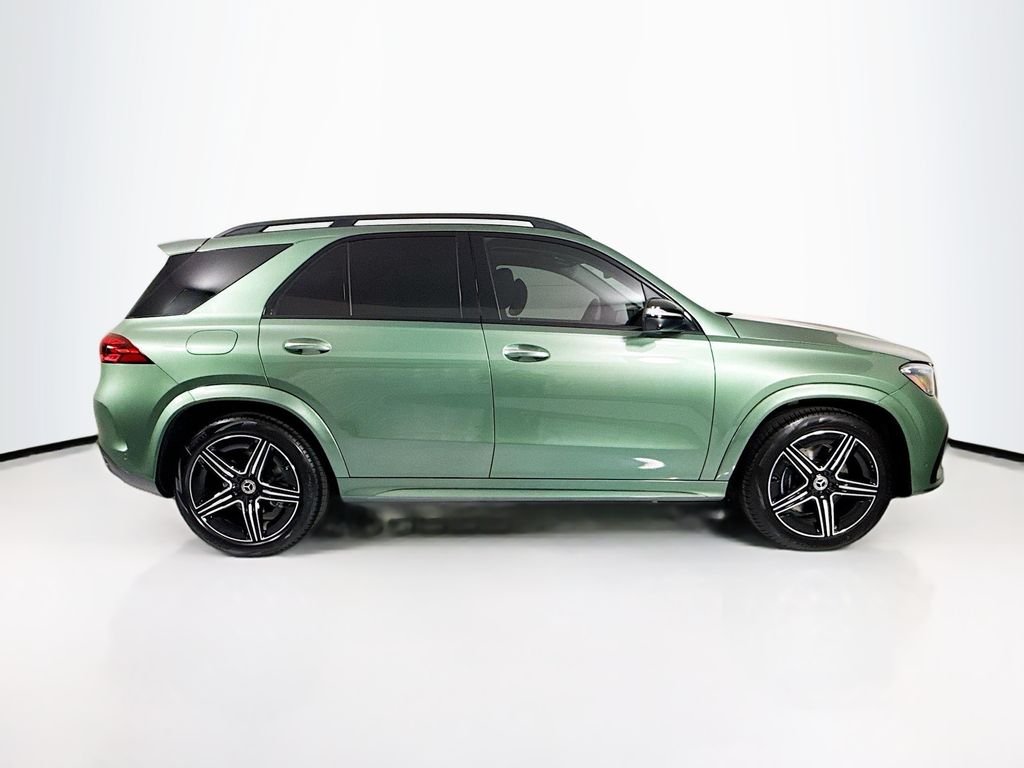 New 2026 MANUFAKTUR Ireland Mid Green Metallic Mercedes-Benz GLE 350 image 4