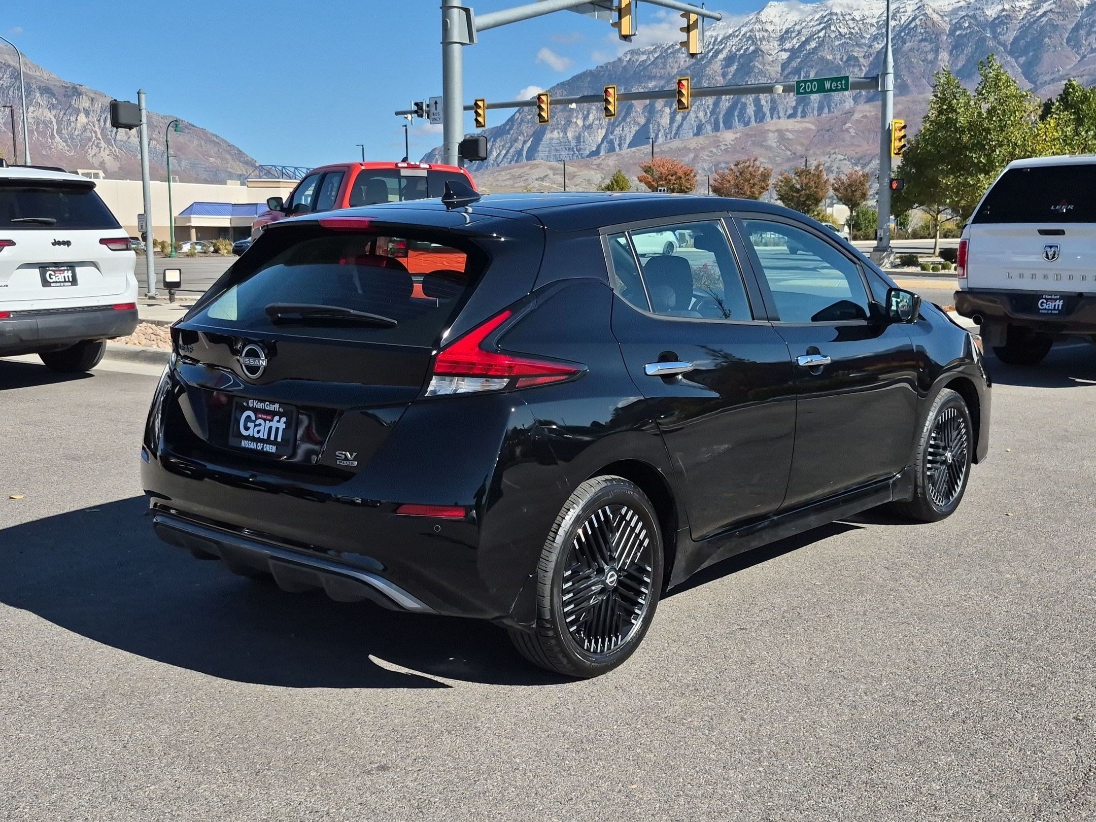 Used 2025 Super Black Nissan SV PLUS image 3