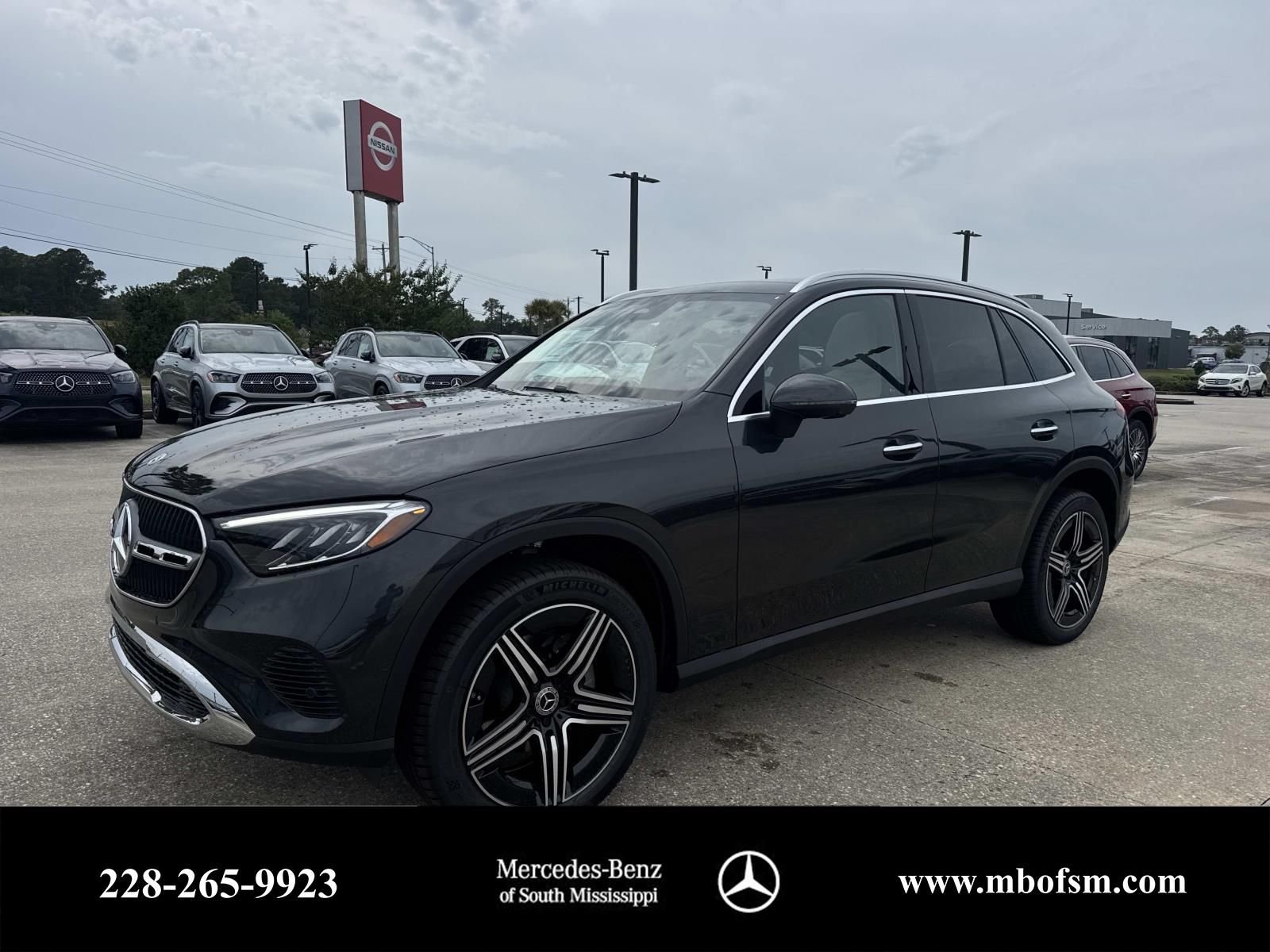 New 2027 Gray Mercedes-Benz GLC 300 image 1