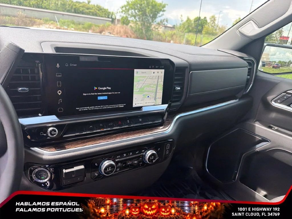 Used 2026 Summit White GMC Elevation image 22