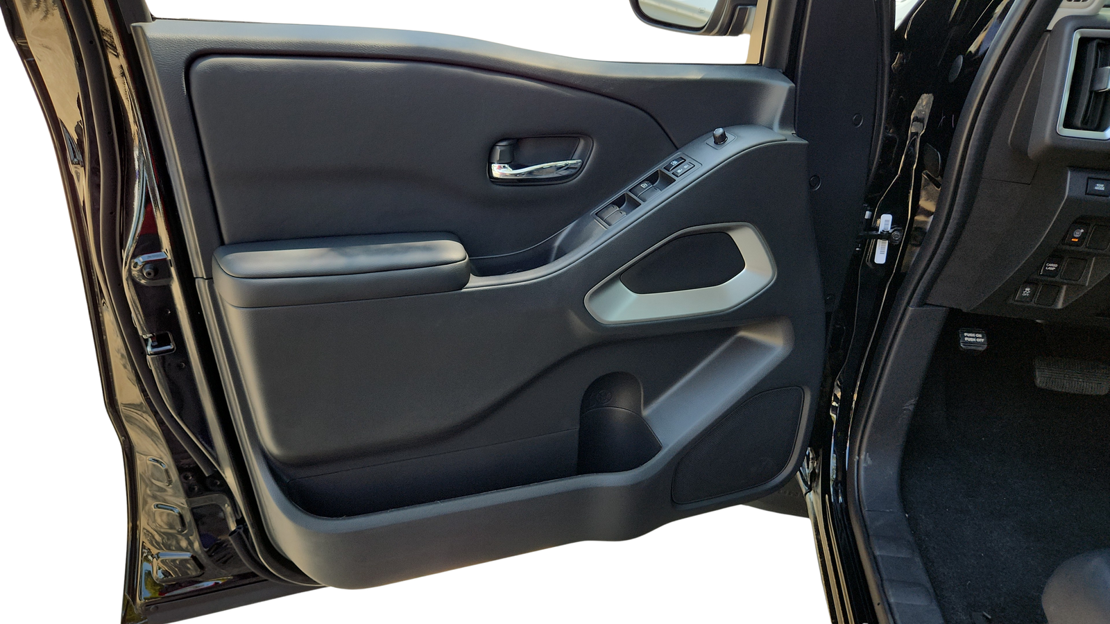 New 2026 Super Black Nissan Crew Cab SV image 23