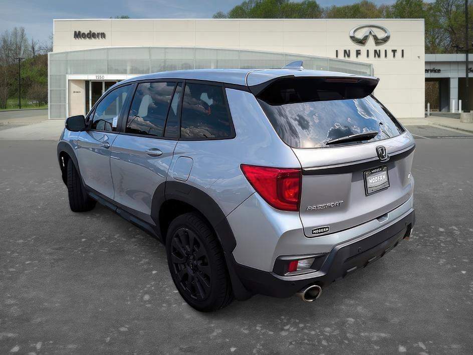 Used 2022 Lunar Silver Metallic Honda EX-L image 5