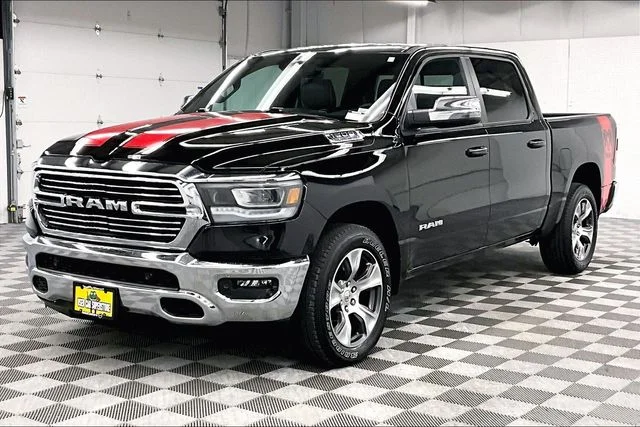 Used 2023 Diamond Black Crystal Pearlcoat Ram Laramie image 12