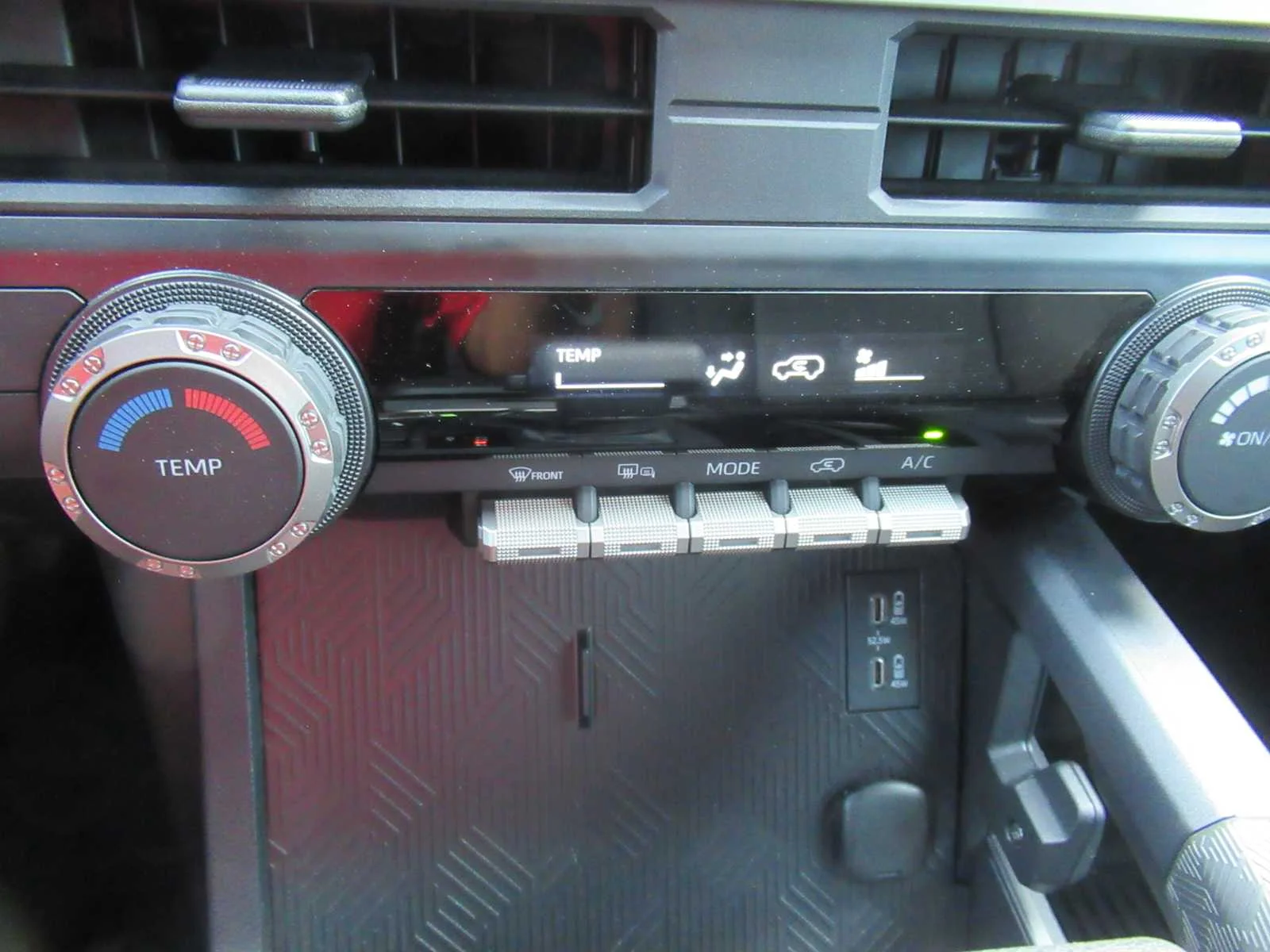 Used 2026 Ice Cap Toyota SR5 image 27