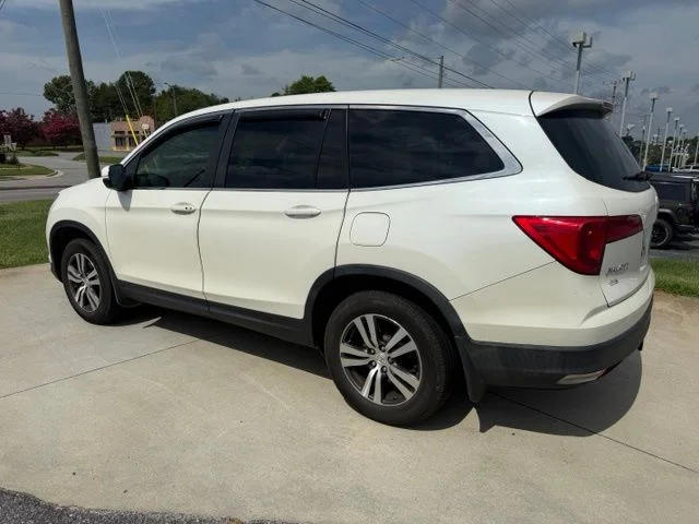 Used 2018 White Honda EX-L image 8
