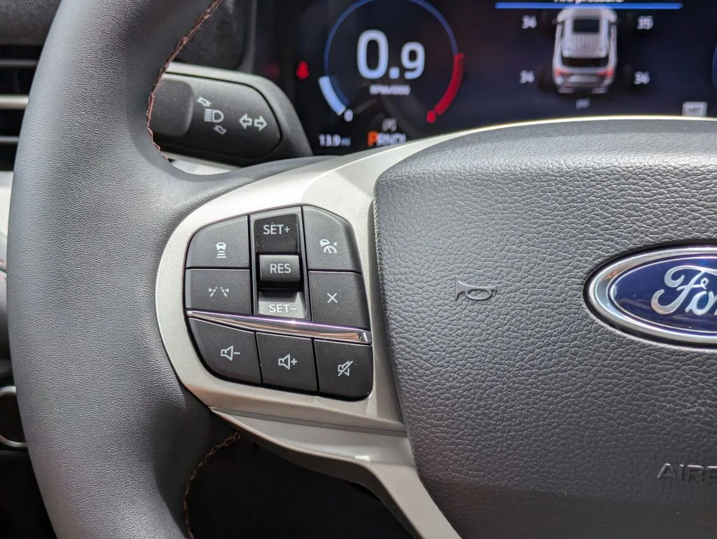 New 2026 Star White Metallic Tri-Coat Ford Active image 28