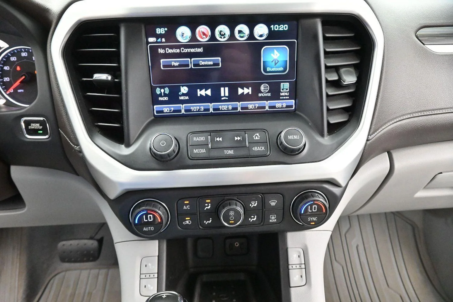 Used 2019 PEPPERDUST METALLIC GMC SLT image 24