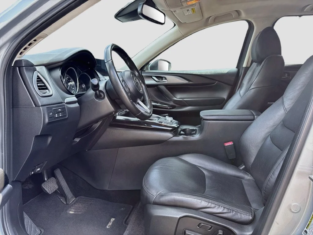 Used 2021 Sonic Silver Metallic Mazda Touring image 22