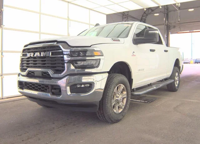 Used 2025 White Ram Big Horn image 2