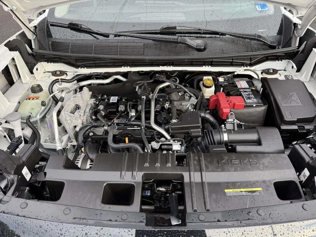 Used 2025 White Nissan S image 12