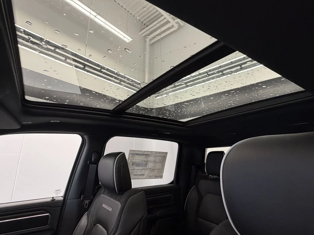 New 2026 Granite Crystal Metallic Clear-Coat Exterior Paint Ram Laramie image 31