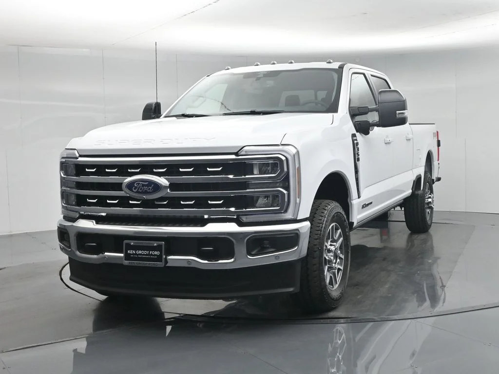 New 2026 Oxford White Ford Lariat image 57