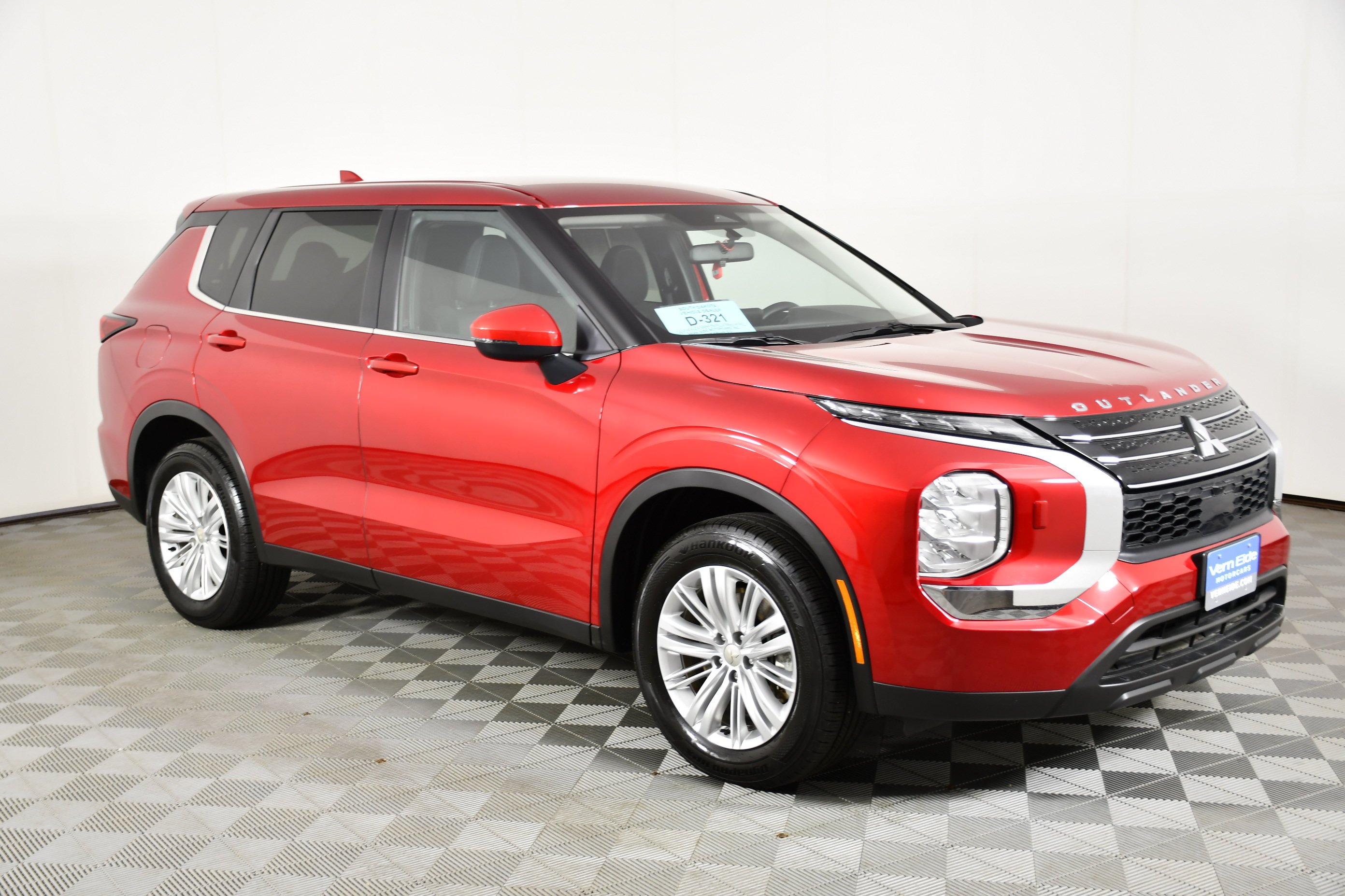 Certified Used 2024 Red Diamond Mitsubishi ES image 4
