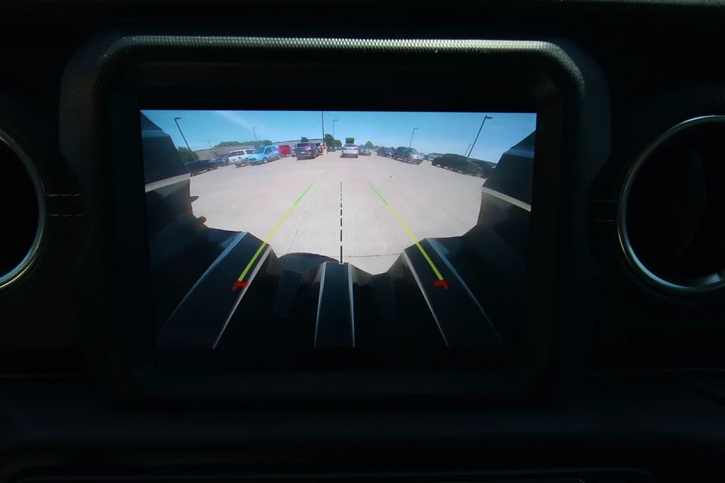 Used 2019 Black Jeep Unlimited Sahara image 12
