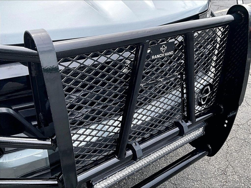 Used 2024 Gray Chevrolet Z71 image 30