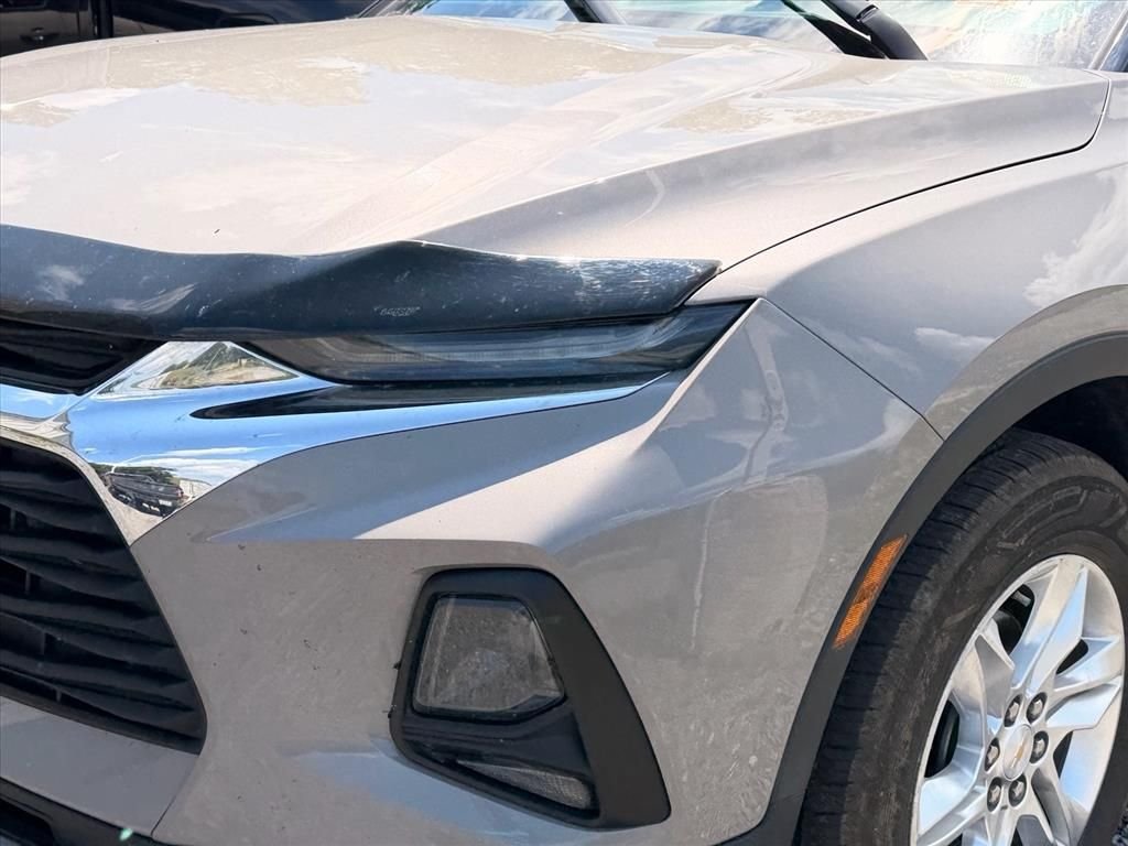Used 2021 Gray Chevrolet LT image 4