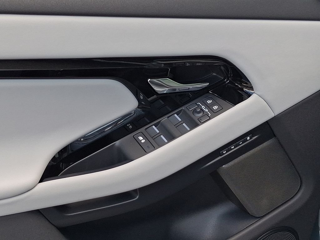 New 2026 Tribeca Blue LAND ROVER  image 8