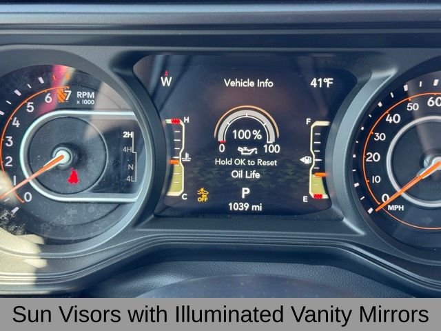 New 2026 Hydro Blue Pearl-Coat Exterior Paint Jeep Sahara image 32