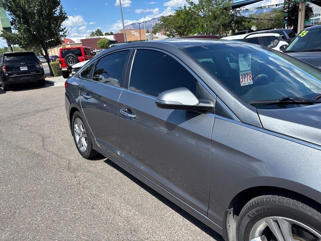 Used 2018 Gray Hyundai SEL image 8
