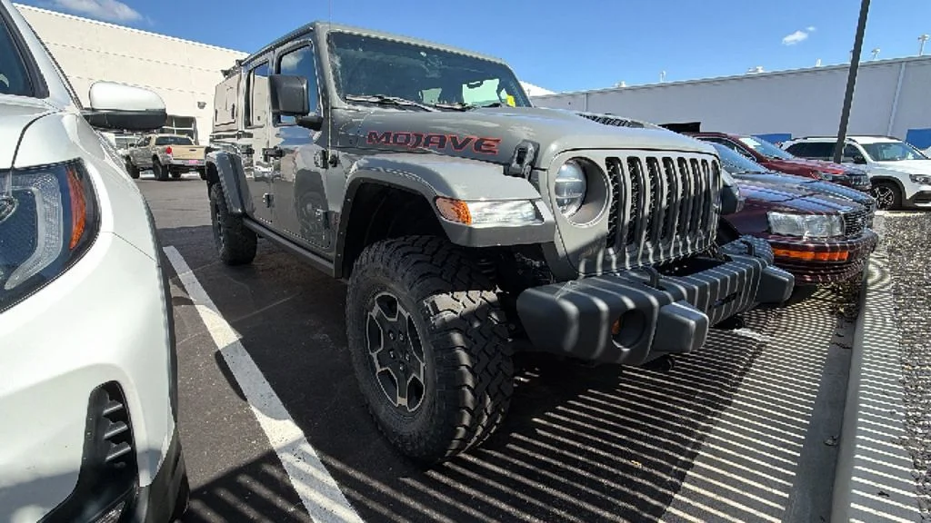 2021 Jeep Gladiator Mojave's photo