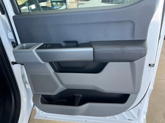 New 2026 Oxford White Ford F-350® XL image 49