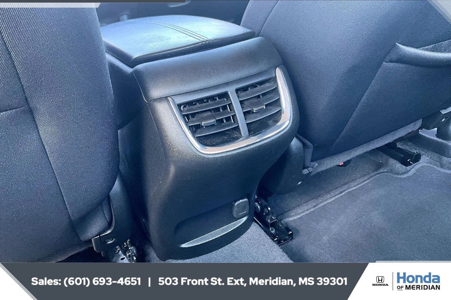 Used 2025 Mosaic Black Metallic Chevrolet LT image 24