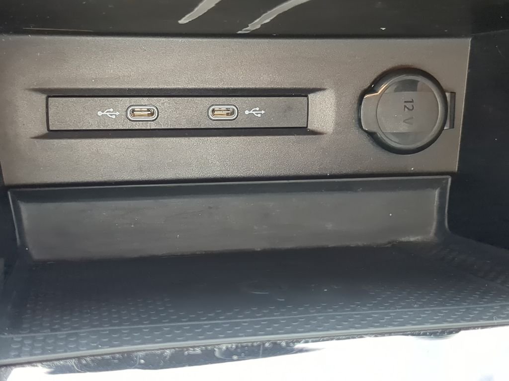 Certified Used 2023 Black Volkswagen 1.5T SE image 24