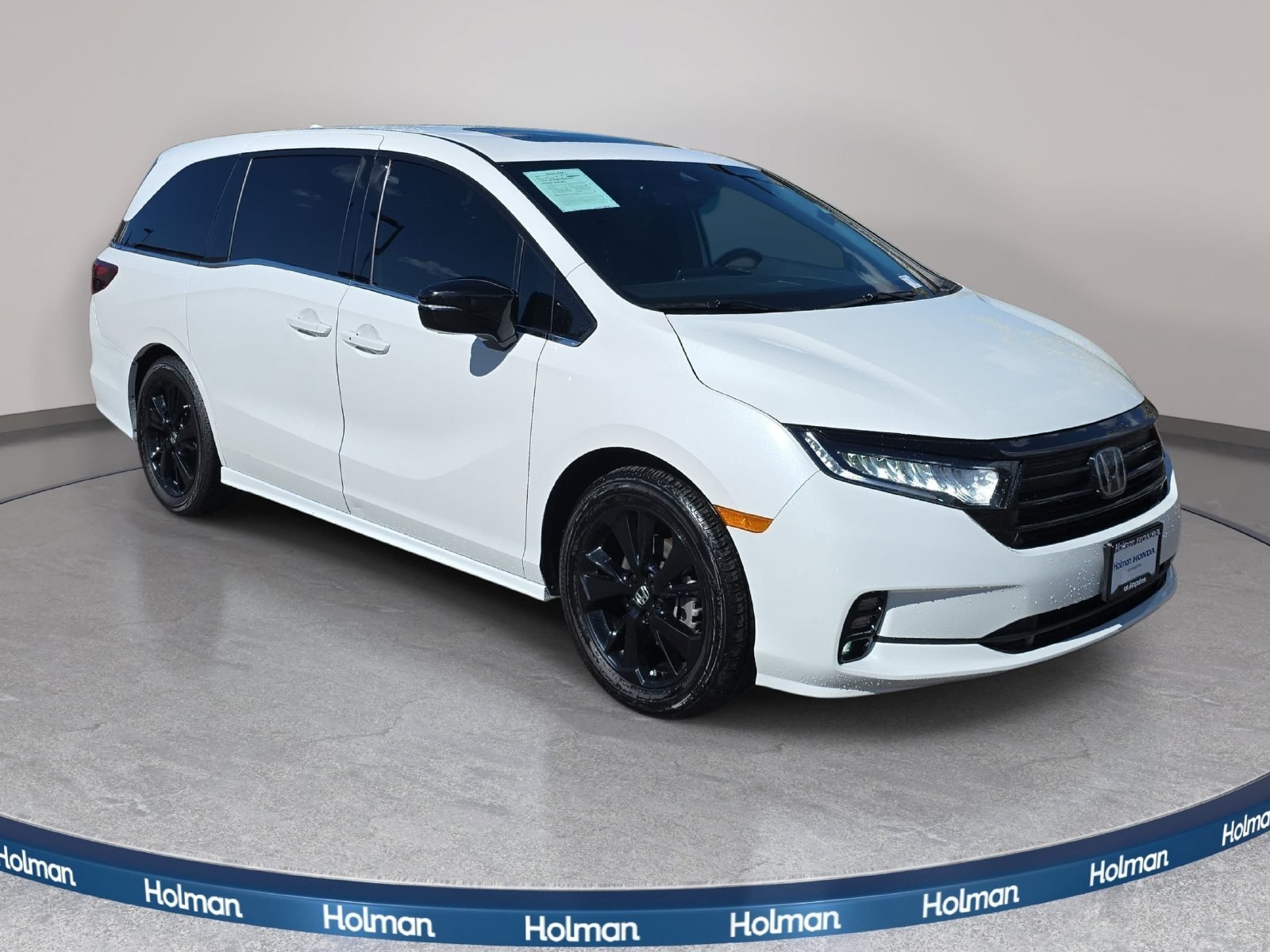 Used 2024  Honda Sport image 4