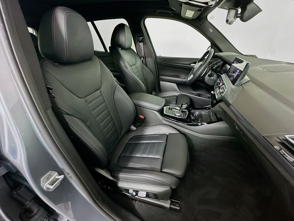 Used 2023 Skyscraper Grey Metallic BMW sDrive30i image 28
