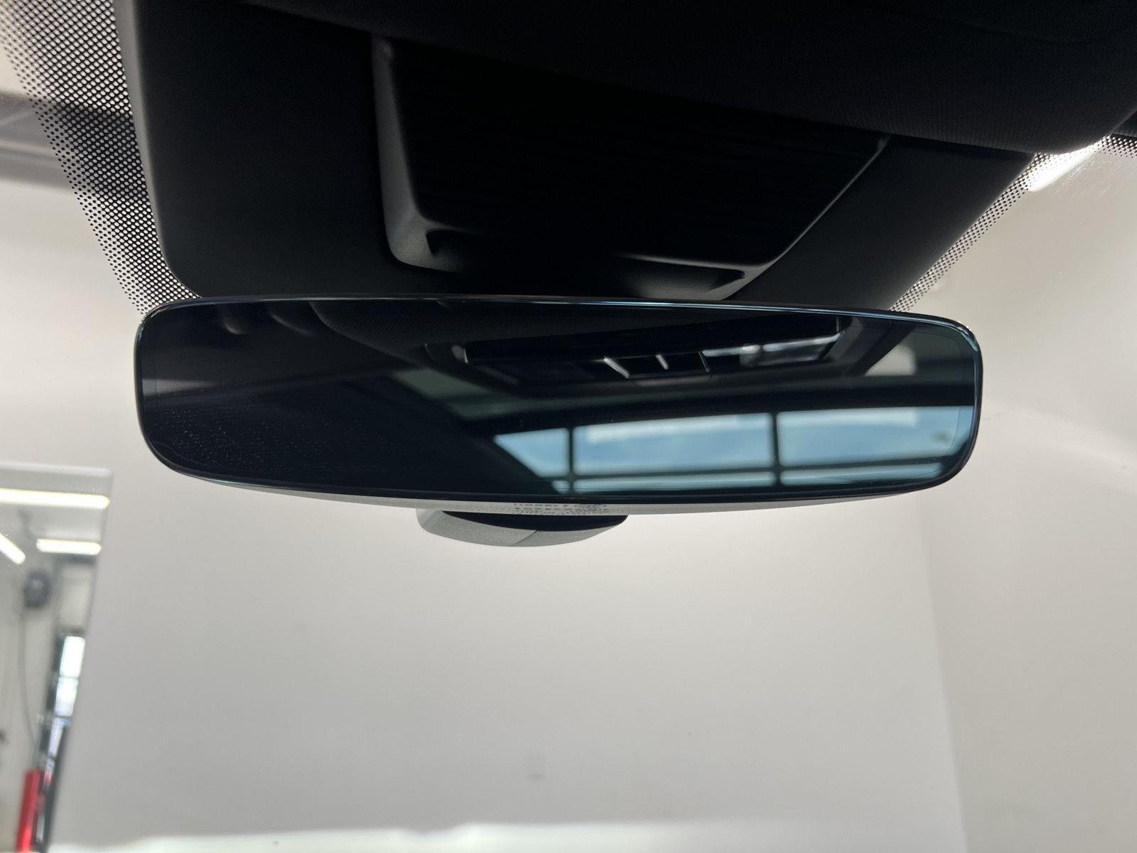 2025 Volkswagen Tiguan SE R-LINE BLACK - Photo 24