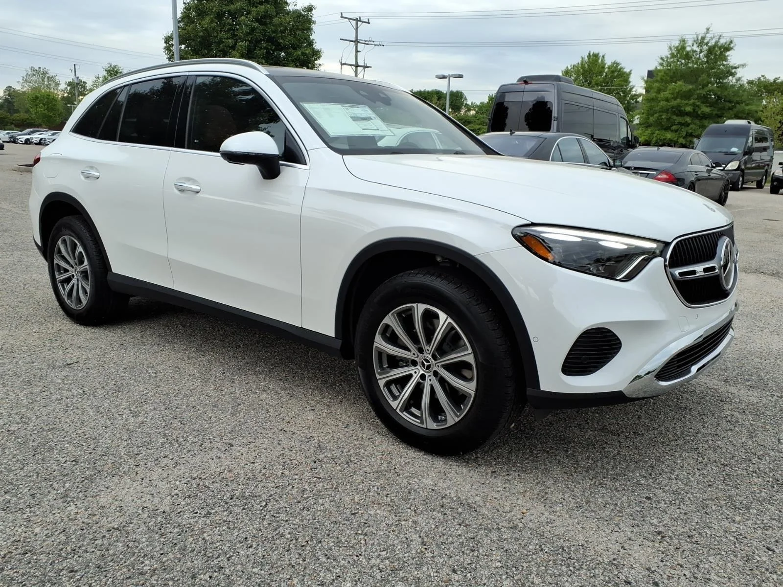 New 2026 WHITE Mercedes-Benz GLC 300 image 4