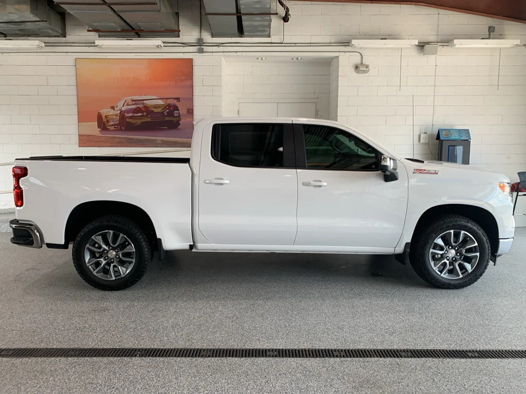 2026 Chevrolet Silverado 1500 LT - Photo 11