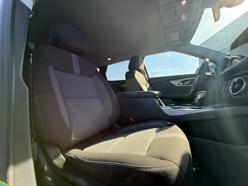 2025 Chevrolet Blazer 2LT - Photo 11