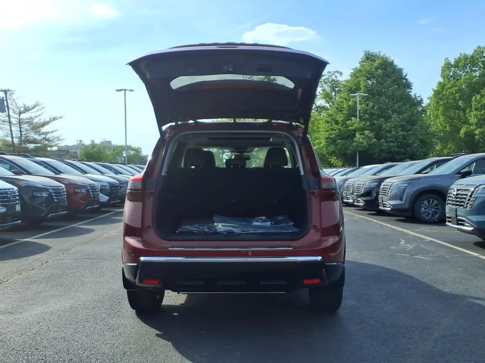 New 2026 Scarlet Ember Tintcoat Nissan Platinum image 6