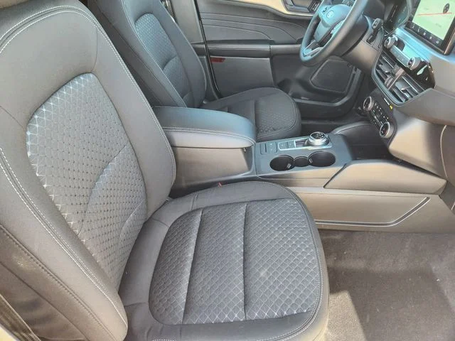 New 2026 Oxford White Ford Active® image 15