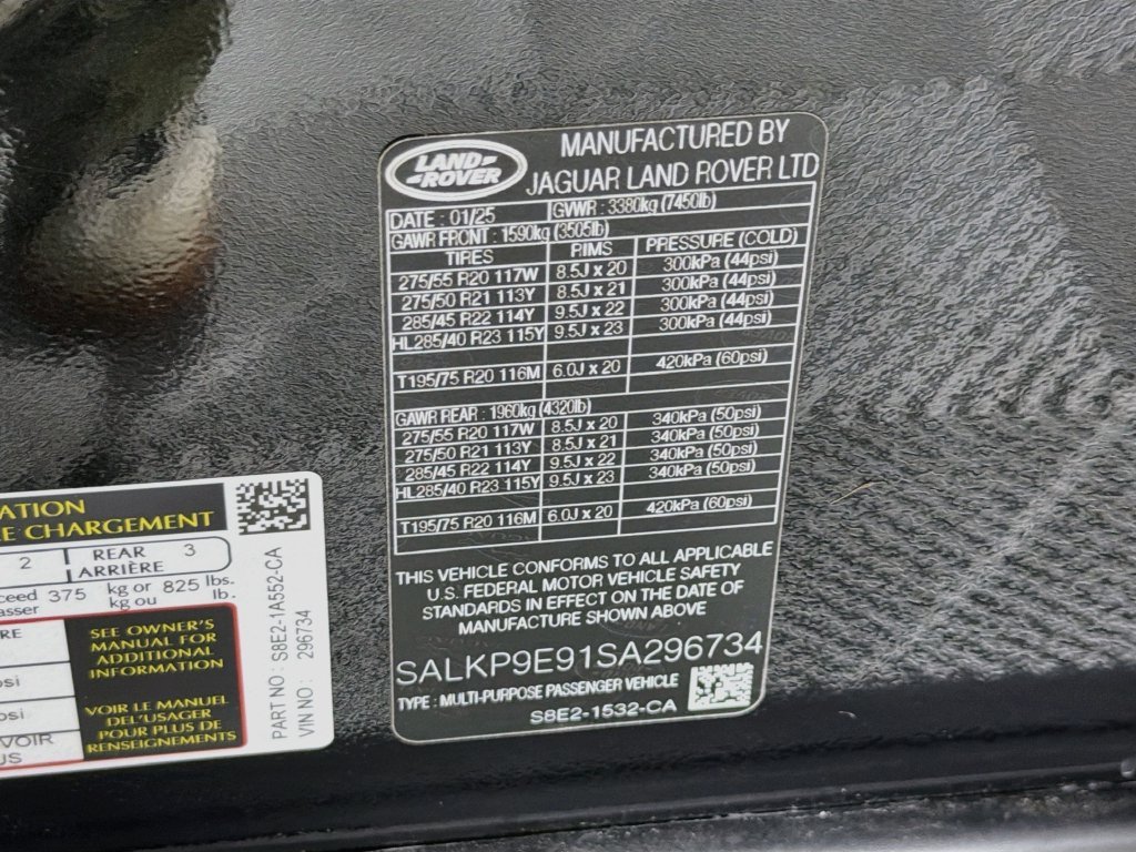 Certified Used 2025 Black Land Rover SE image 34